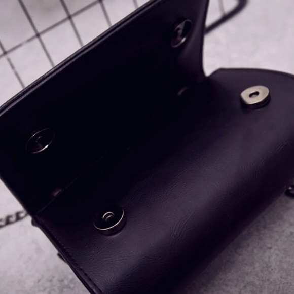 Gorgeous Black Leather Clutch / Purse / Bag - Picture 5 of 7